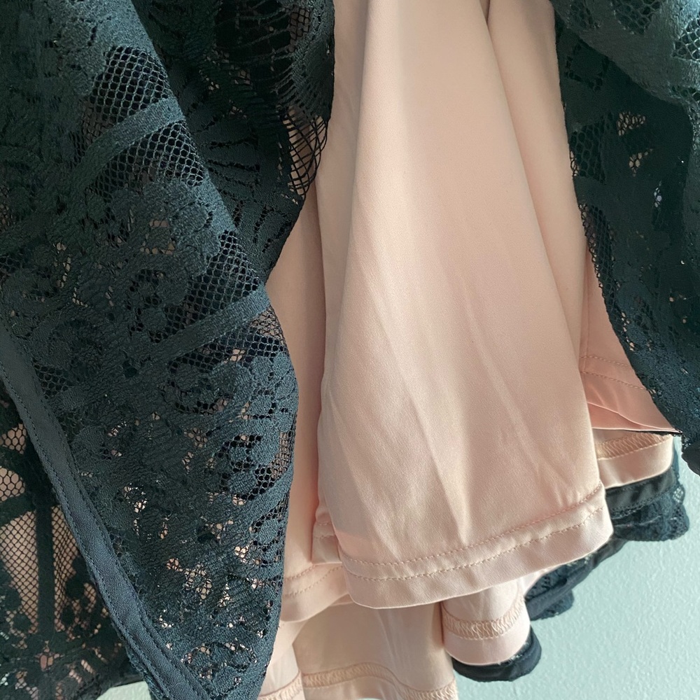 NWT URBAN OUTFITTERS Glamorous black nude illusion lace dress small new with tag - Picture 4 of 8